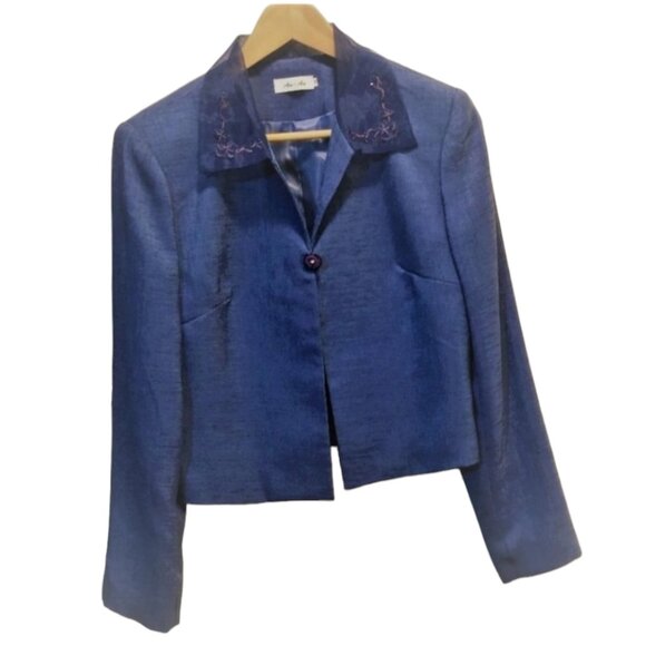 Vintage Blazer Blue Cropped Lightweight Embellished Collar Lined One Button - Picture 1 of 11
